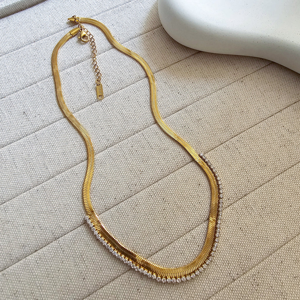 Tennis Necklace detail close up - Lazuli