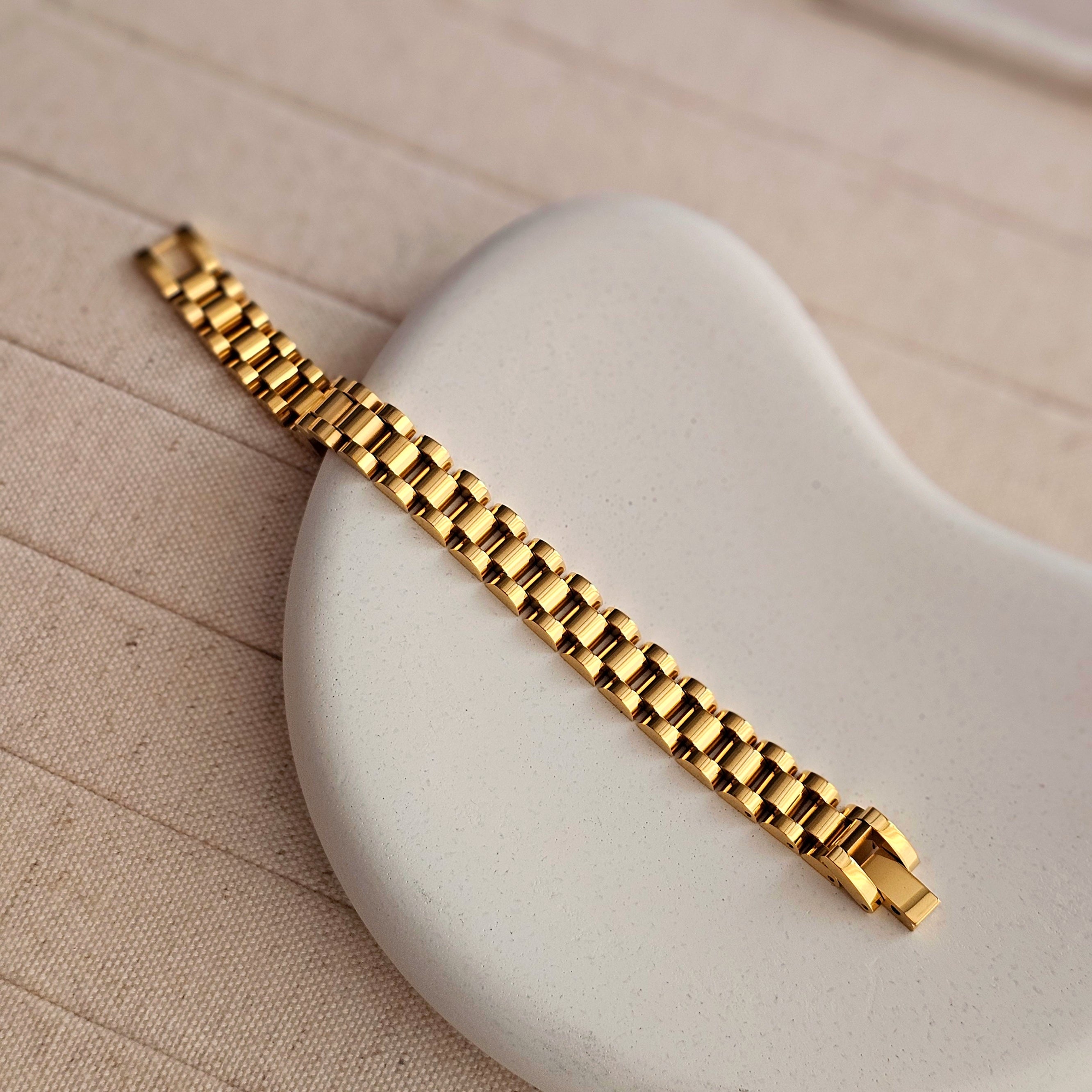 Cuban Chain Bracelet close up - Lazuli